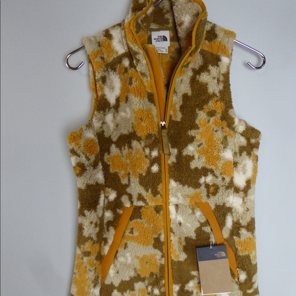 The North Face Camo Campshire 2.0 Vest Standard Fit Full Zip Sherpa Fleece NWT - Picture 3 of 9
